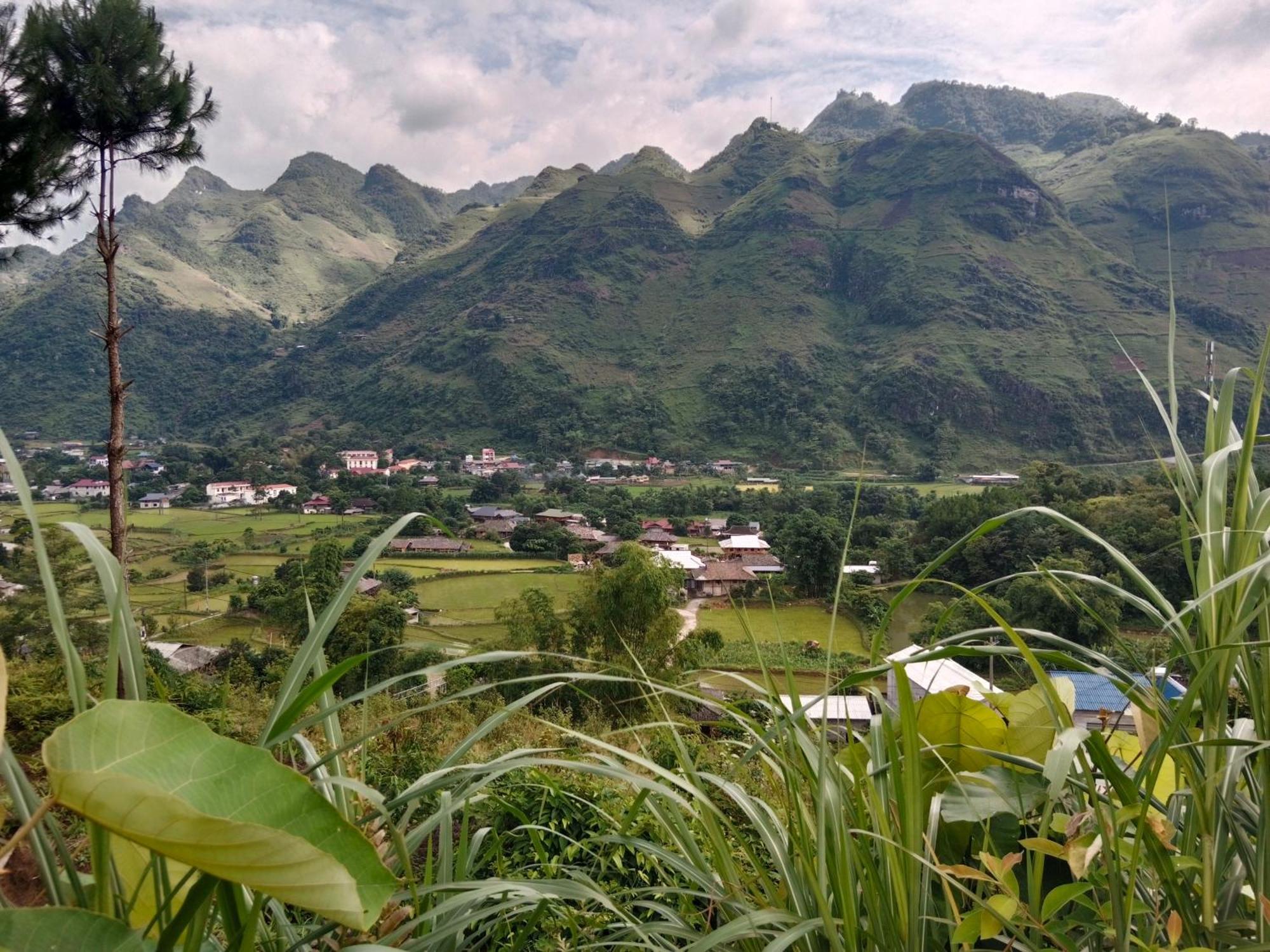 Tay Coc Pang Homestay Làng Cac Kamer foto